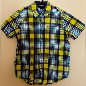 Gap kids boys button-down shirt. Size Small 6/7.